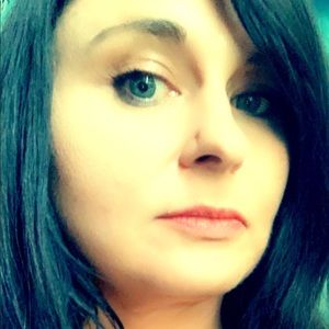 Meet your Posher, Lesley